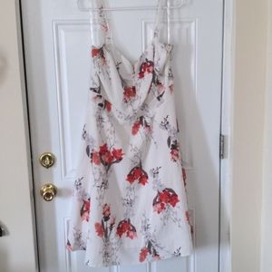 Floral white dress city chic